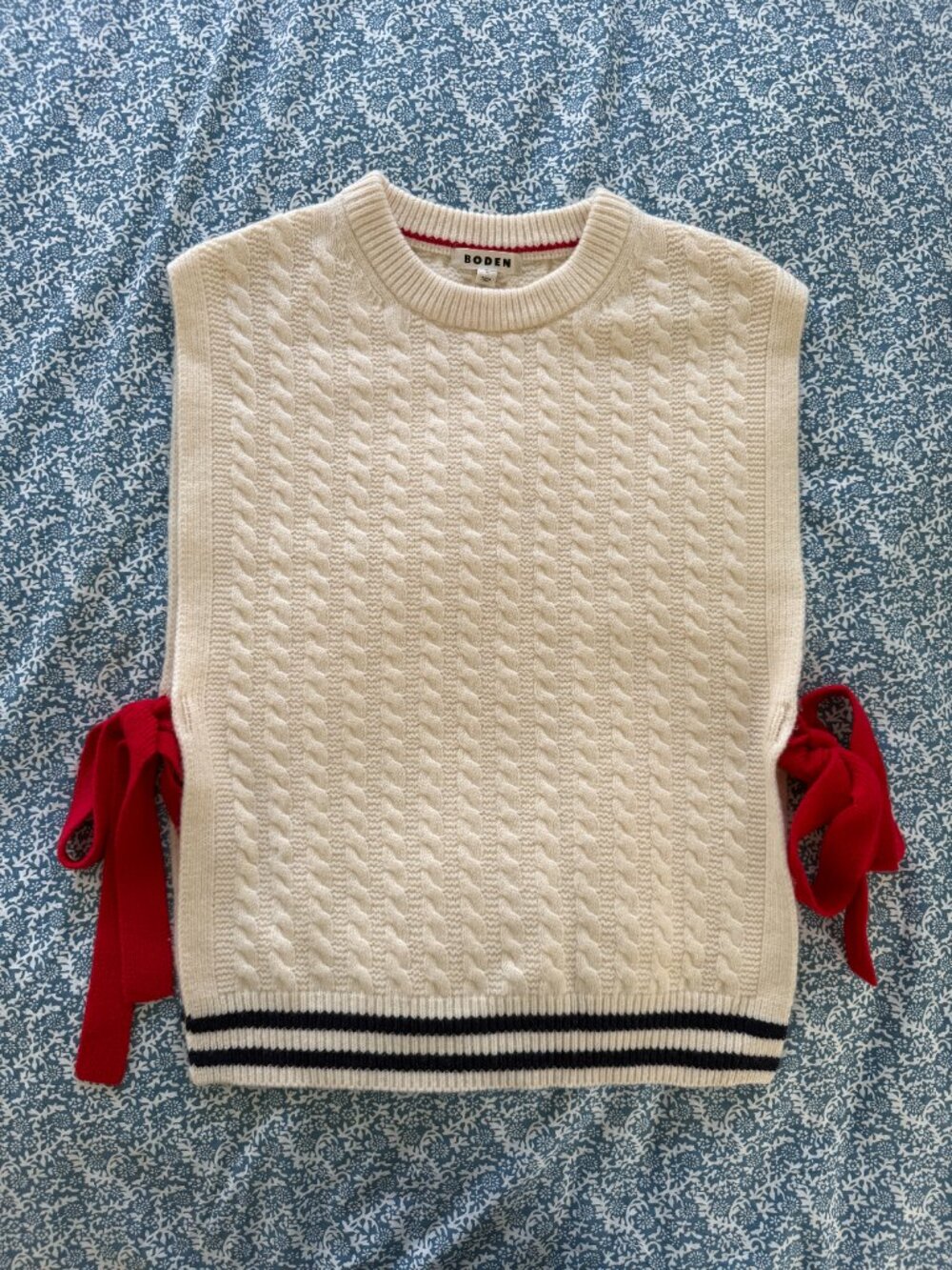 Boden Cable Knit Wool Vest Size M - Picture 4 of 6